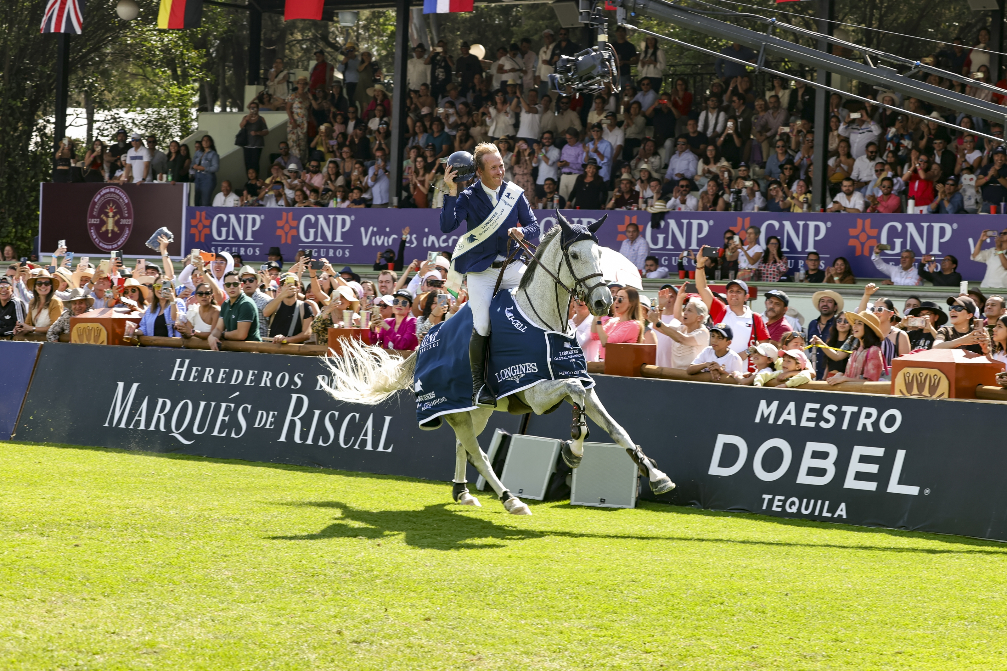 IN PICTURES Longines Global Champions Tour Grand Prix of Mexico